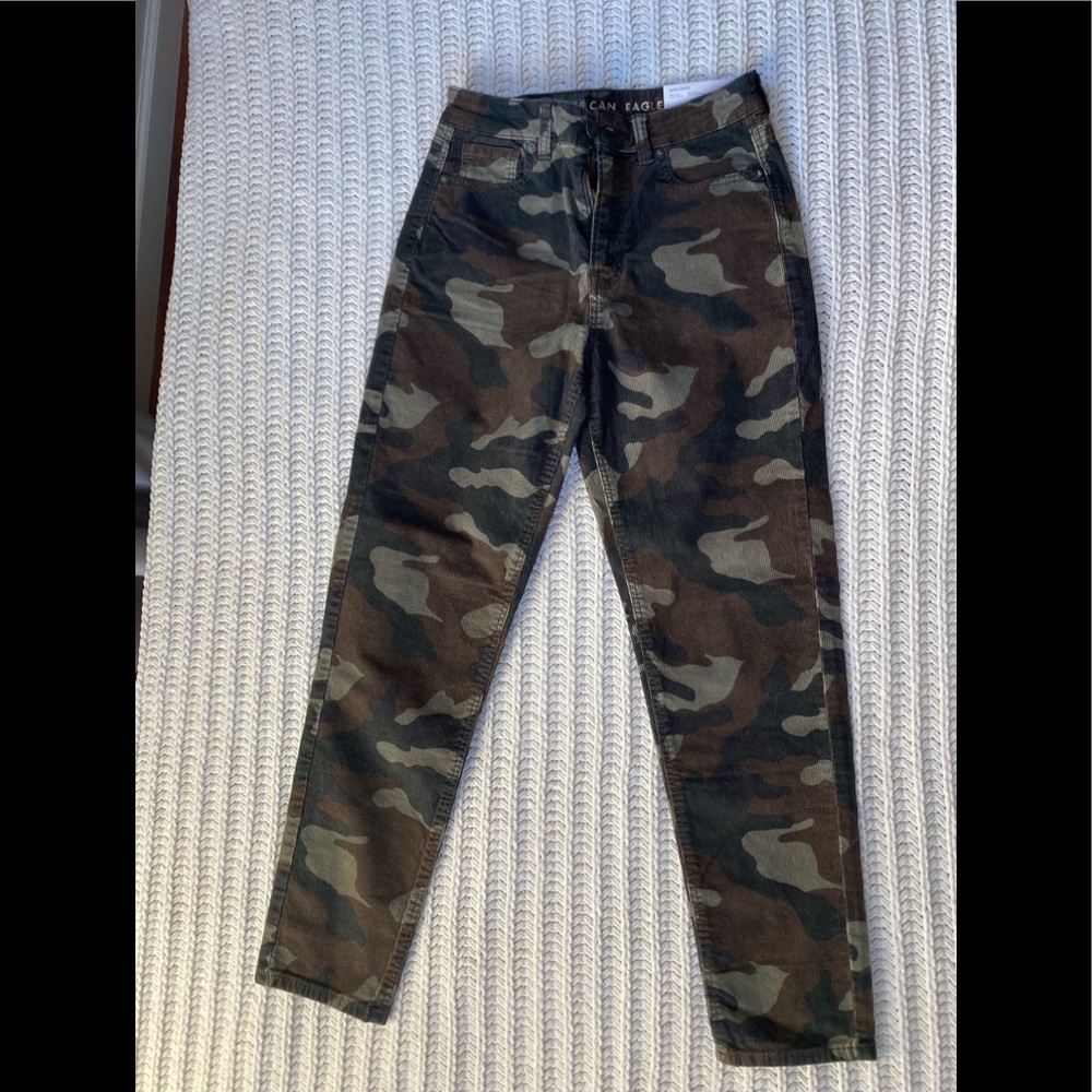 NWT American Eagle corduroy superstretch mom jean